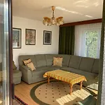 Comfortable In A Beautiful Surrounding Apartment *